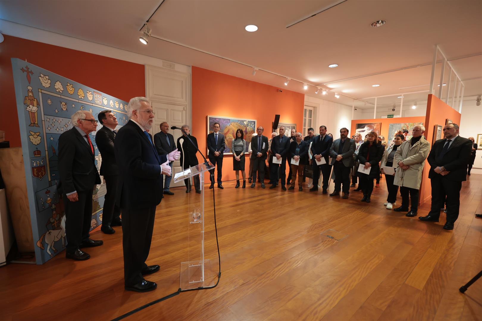 Foto da noticia:O Parlamento de Galicia expón en Pontevedra unha selección da súa colección de arte